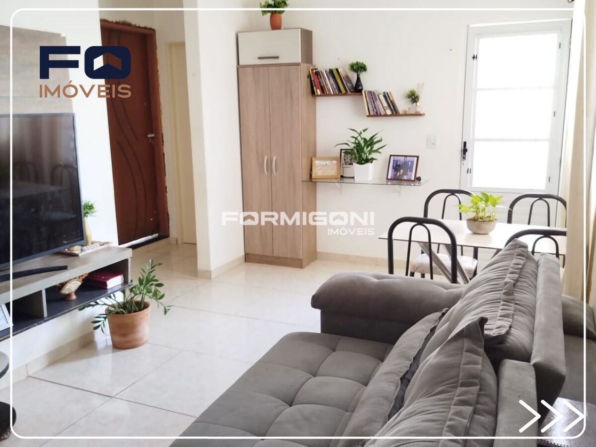 Esta charmosa casa de 2 dormitórios, sendo 1 suíte, com 78