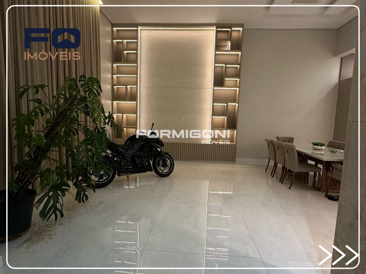 Casa Alto Padrão em Vila Romana,
